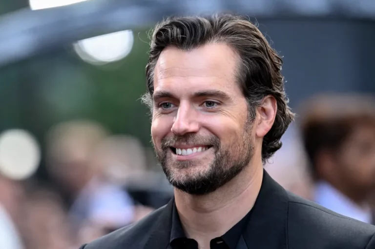 Henry Cavill Biography: Lifestyle And Hight, Weight