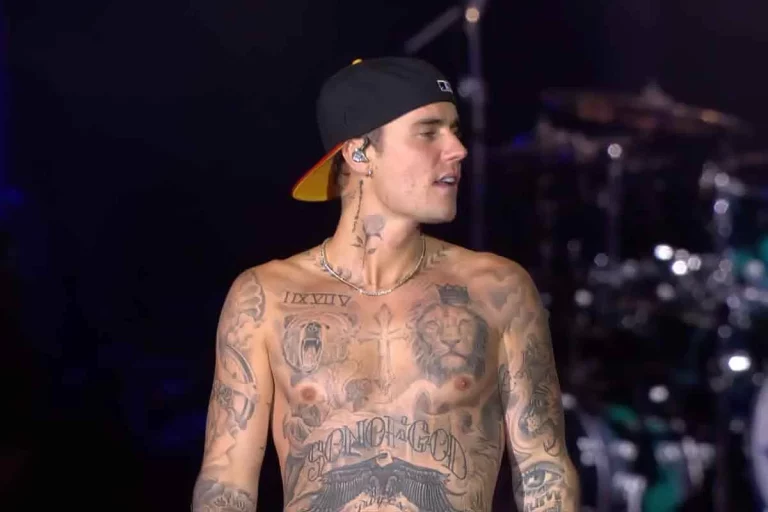 Justin Bieber Biography: The Journey of a Pop Icon