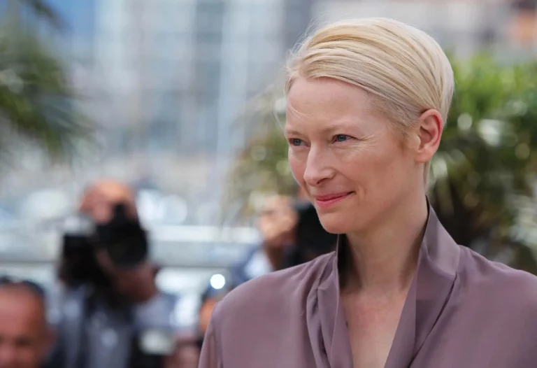 Tilda Swinton Biography : A Visionary’s Life – Blending Cinema, Style, and Authenticity