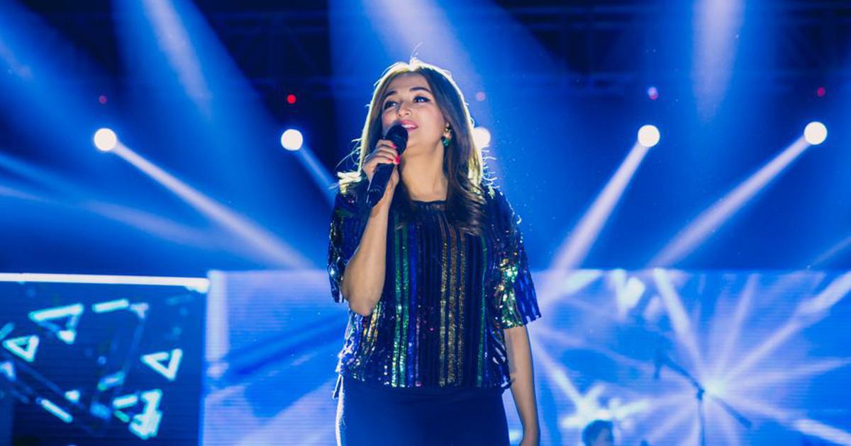 Monali Thakur Biography