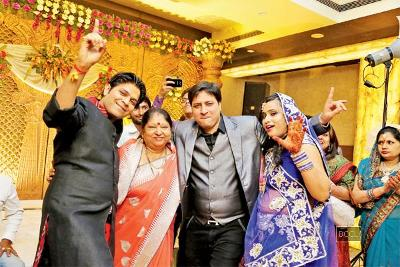 ankit tiwari family photo