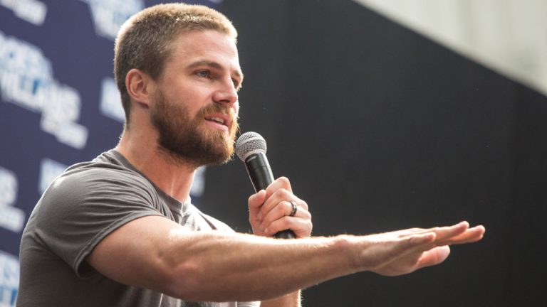 Stephen Amell Biography: Early Life, Career, and Achievements 