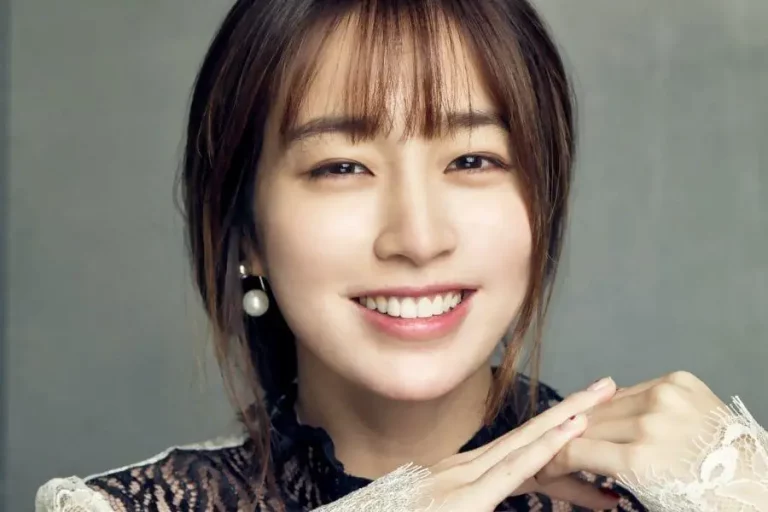 Lee Min-jung Biography: Beauty, Talent, Achievements, Cinema and Television