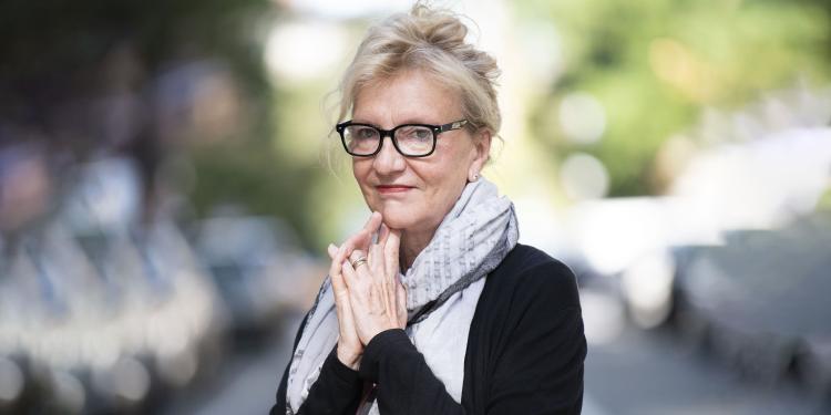 Elizabeth Strout Biography: Early Life, Career, and Achievements