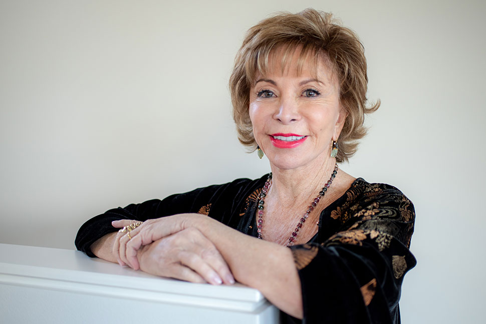 Isabel Allende pic